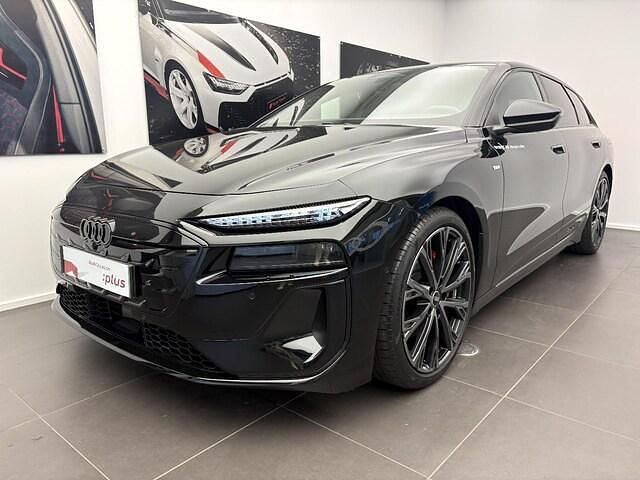 Noir mythique métallisé Utilisé 2025 Audi A6 e-tron S-Line Break | 92 280 € (Prix juste) - Image 1/4