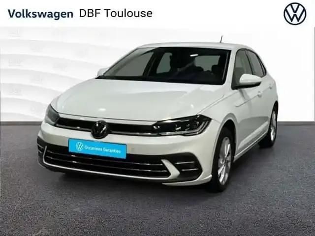 Blanc Utilisé 2024 VW Polo Style Berline | 23 489 € (Prix assez cher) - Image 1/4