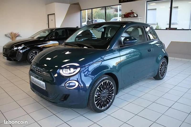 Bleu Utilisé 2022 Fiat 500e Citadine | 17 400 € (Prix juste) - Image 1/4