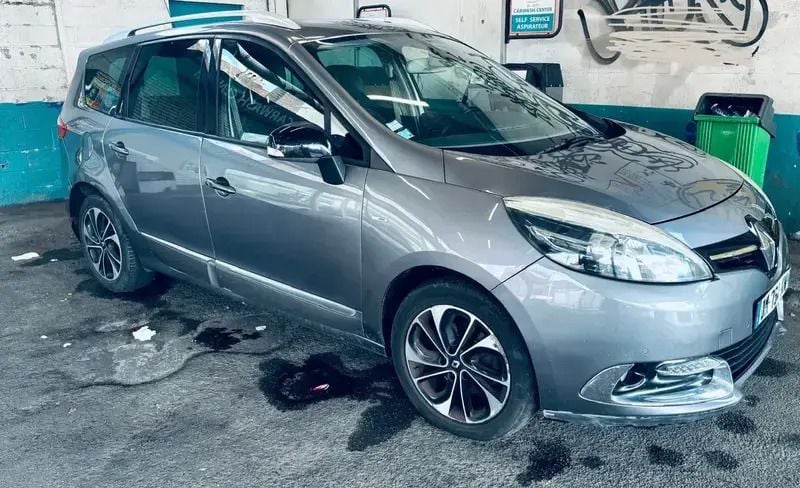 Utilisé 2014 Renault Grand Scénic III Bose Edition Monospace | 5 400 € (Bon prix) - Image 1/4