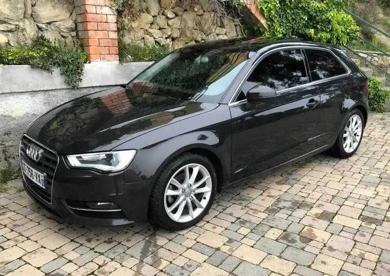 Noir Utilisé 2013 Audi A3 Ambition Berline | 12 990 € (Prix juste) - Image 1/4