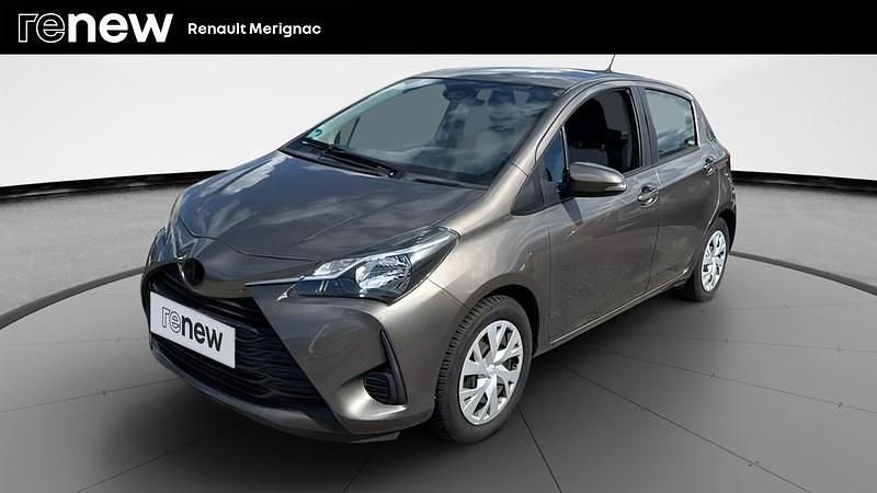 Gris Utilisé 2018 Toyota Yaris Active Citadine | 9 990 € - Image 1/4