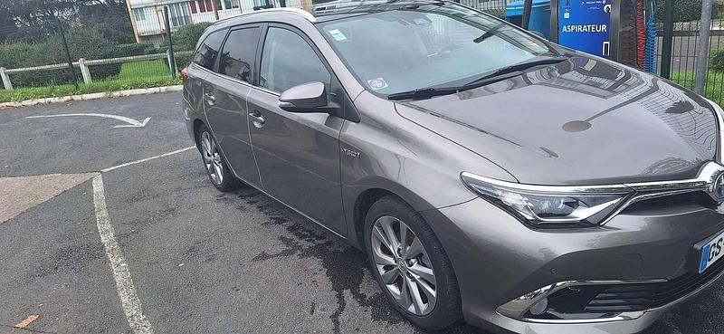 Occasion Toyota Auris Touring Sports Business Edition 136 ch (100 kW) 2018 Bronze Break