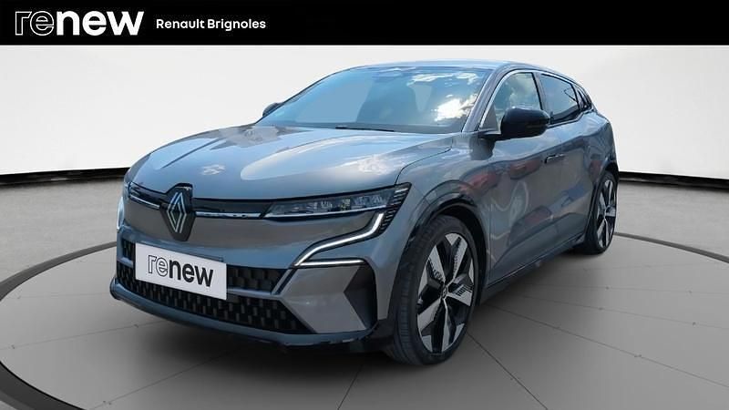 Gris Utilisé 2022 Renault Mégane Techno Berline | 23 980 € (Prix juste) - Image 1/4