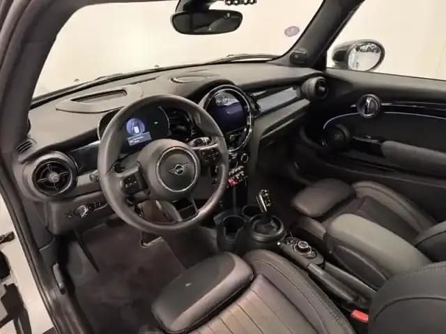 Occasion Mini Cooper S Premium Plus 181 ch (133 kW) 2022 Argenté Citadine