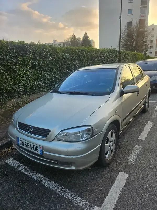 Utilisé 2003 Opel Astra Berline | 2 600 € - Image 1/4