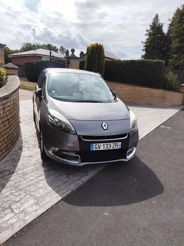 Occasion 2011 Renault Scénic III Monospace | 6 700 € (Prix juste) - Image 1/4