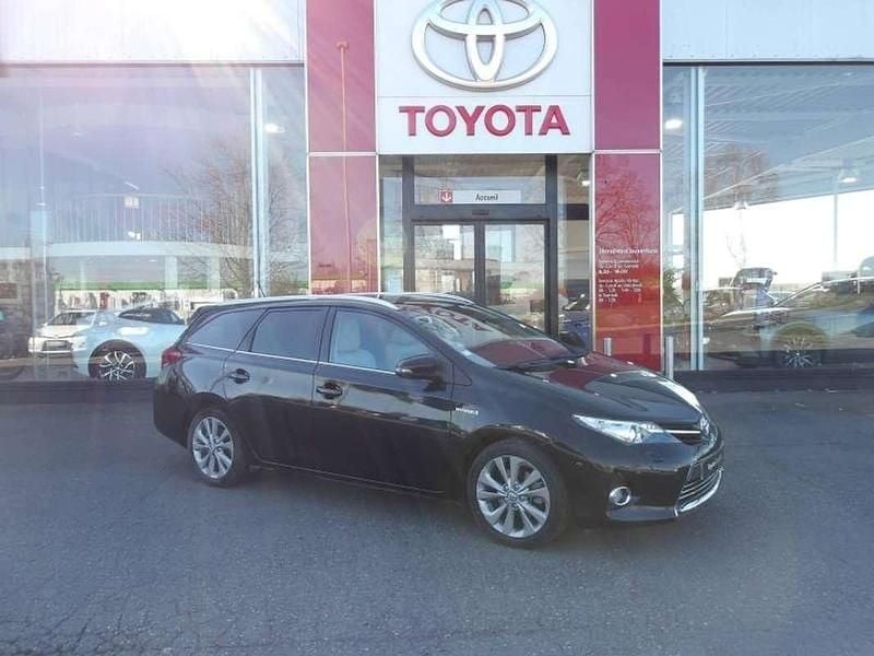 Occasion Toyota Auris Hybrid Style 101 ch (74 kW) 2014 Gris Break