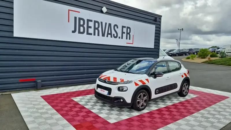 Blanc Utilisé 2019 Citroën C3 PureTech Citadine | 8 590 € - Image 1/4