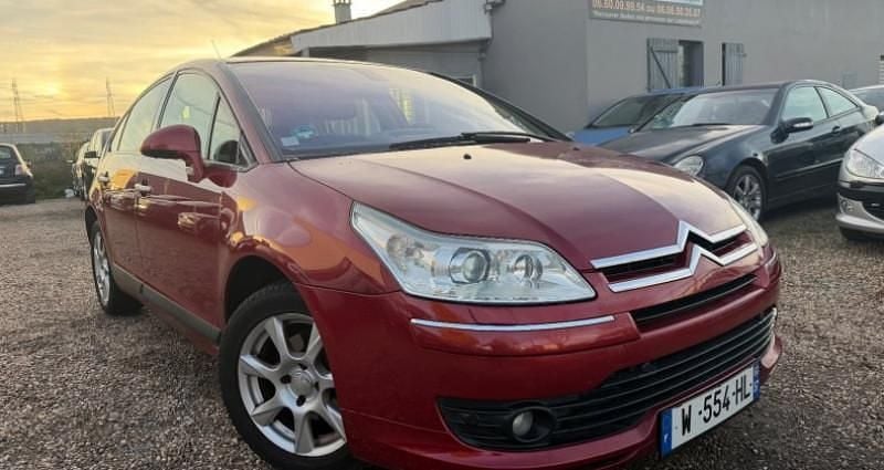 Rouge Occasion 2006 Citroën C4 Exclusive Berline | 4 999 € - Image 1/4