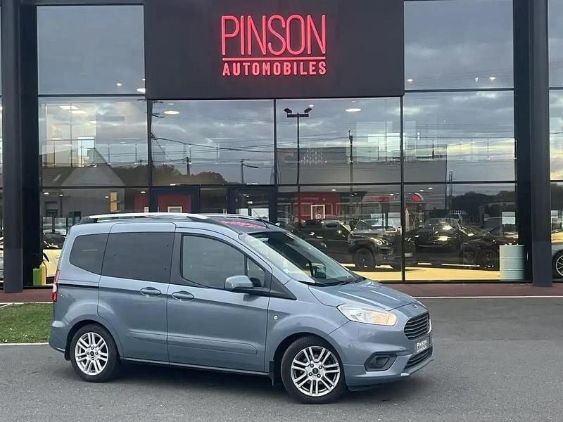Bleu Utilisé 2019 Ford Tourneo Courier Ambiente Monospace | 13 900 € (Prix juste) - Image 1/4