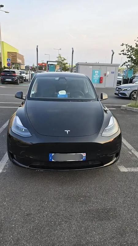 Noir Utilisé 2023 Tesla Model Y SUV | 29 200 € - Image 1/4