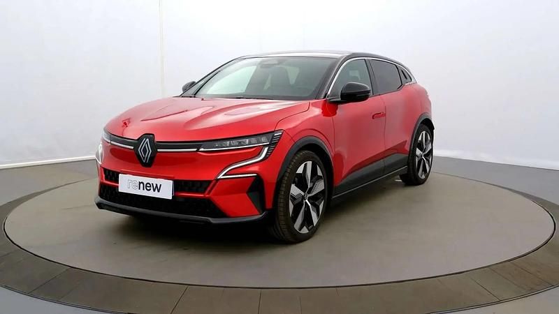 Rouge Utilisé 2023 Renault Mégane Techno Berline | 27 390 € (Prix juste) - Image 1/4
