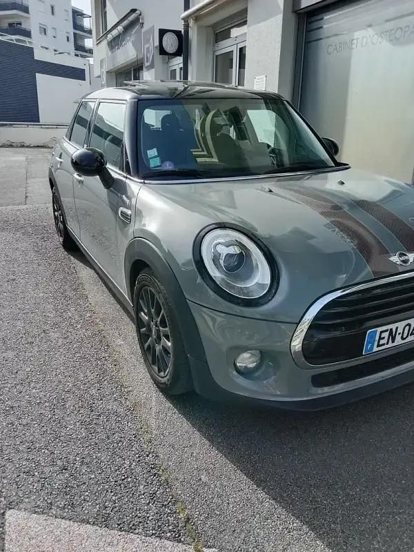 Gris Utilisé 2017 Mini Cooper Hatch Citadine | 15 950 € (Prix juste) - Image 1/4