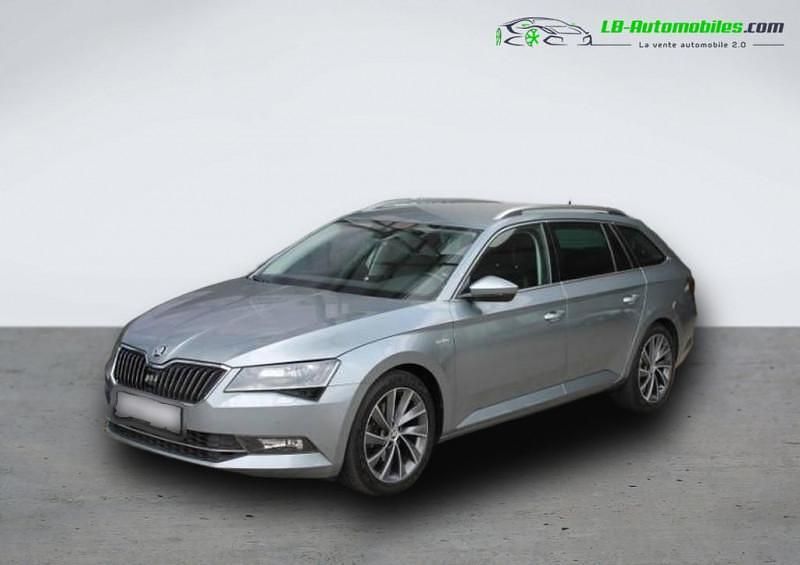 Utilisé 2017 Skoda Superb Break | 27 200 € (Prix cher) - Image 1/4