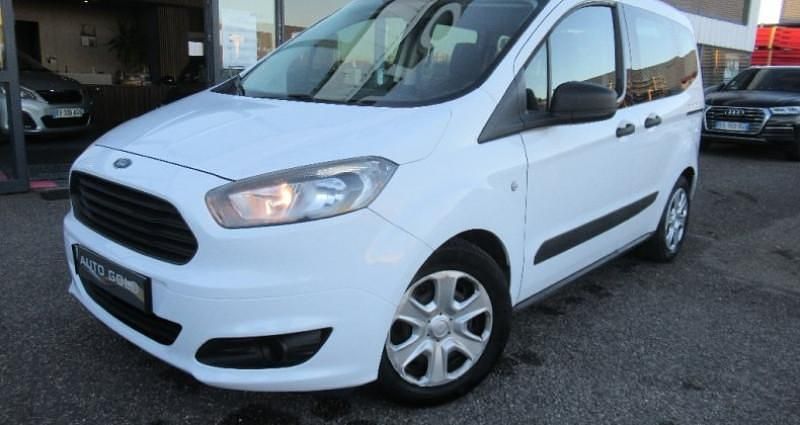 Occasion 2015 Ford Tourneo Ambiente Van | 6 990 € - Image 1/4