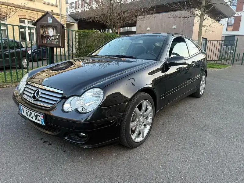 Utilisé 2006 Mercedes C230 Coupé | 5 990 € - Image 1/4