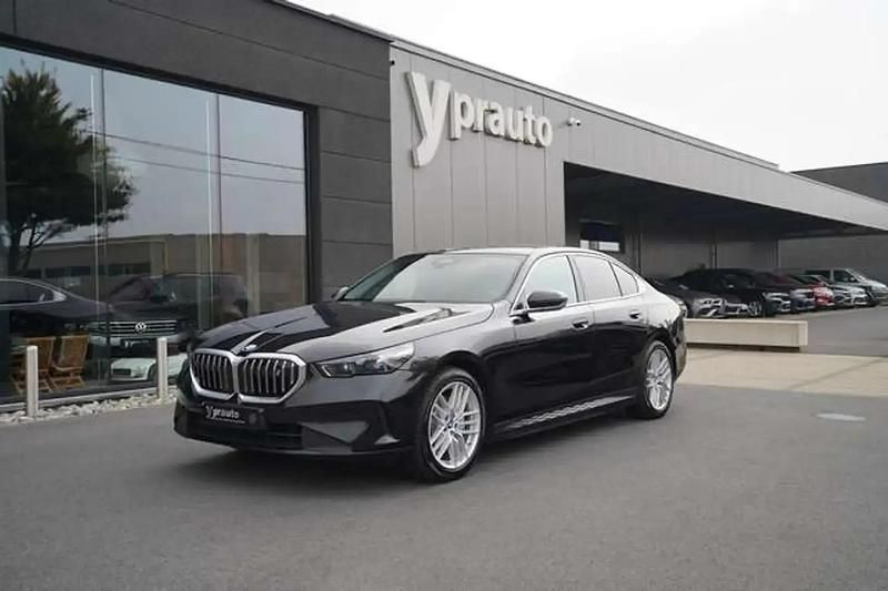 Noir Occasion 2024 BMW i5 Sport Line Berline | 49 990 € - Image 1/4