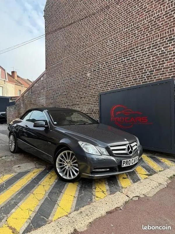 Gris Utilisé 2012 Mercedes E220 Cabriolet | 14 590 € - Image 1/4