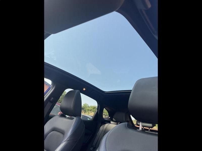 Image 3/4