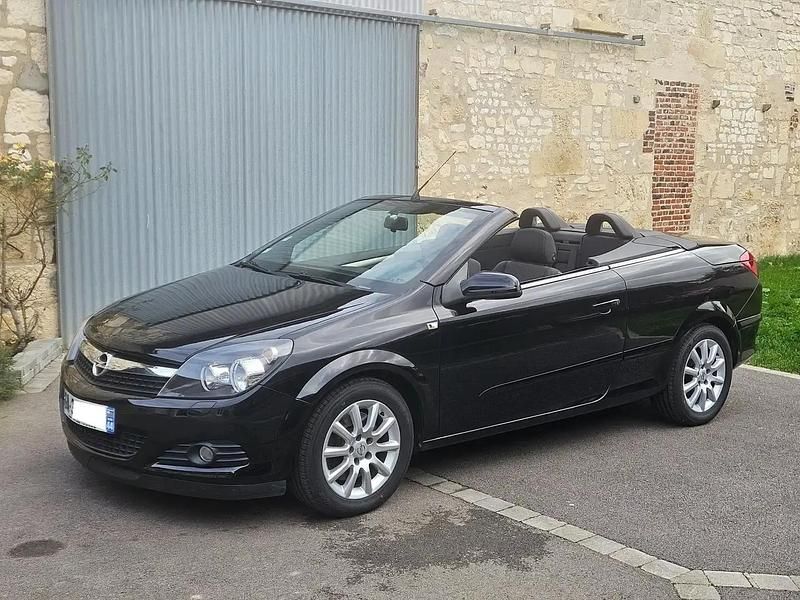 Noir Occasion 2006 Opel Astra Cabriolet Cosmo Cabriolet | 5 500 € - Image 1/4