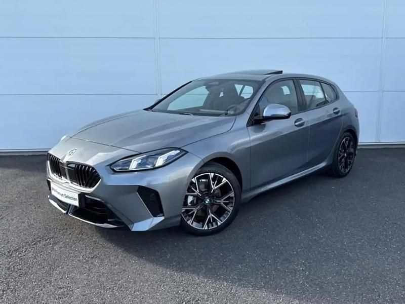 Gris Utilisé 2025 BMW 120 M Sport Citadine | 44 290 € (Prix cher) - Image 1/4