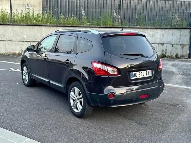 Noir Utilisé 2010 Nissan Qashqai +2 Tekna SUV | 4 000 € - Image 1/4