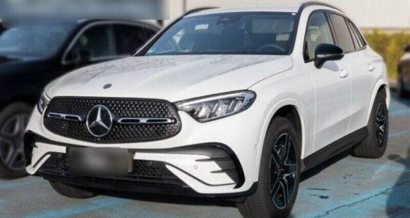 Blanc Utilisé 2023 Mercedes GLC300e AMG line SUV | 61 990 € - Image 1/4