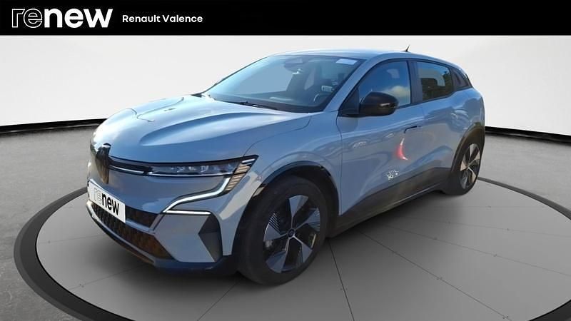 Gris Occasion 2023 Renault Mégane Equilibre Berline | 23 780 € (Prix juste) - Image 1/4