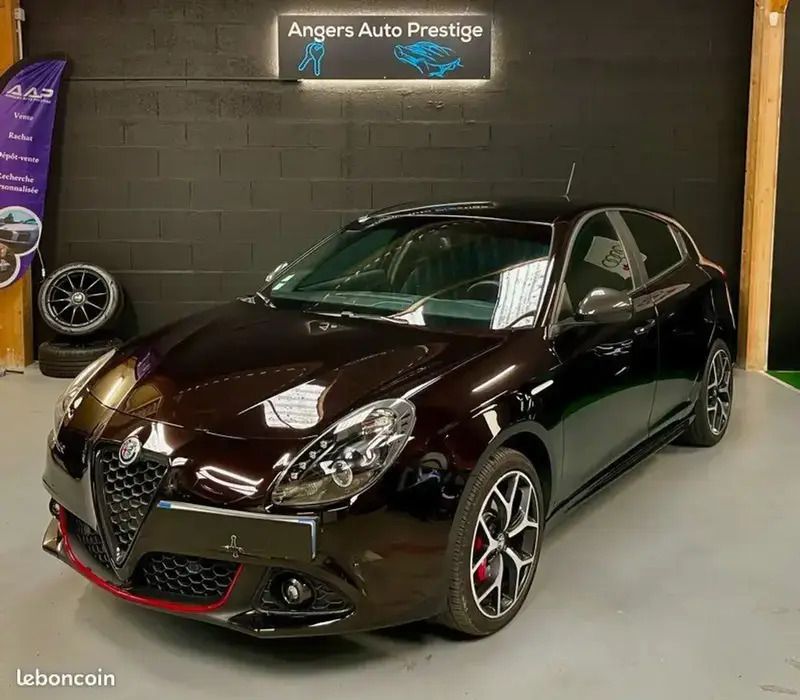 Noir Utilisé 2019 Alfa Romeo Giulietta Citadine | 16 990 € (Bon prix) - Image 1/4