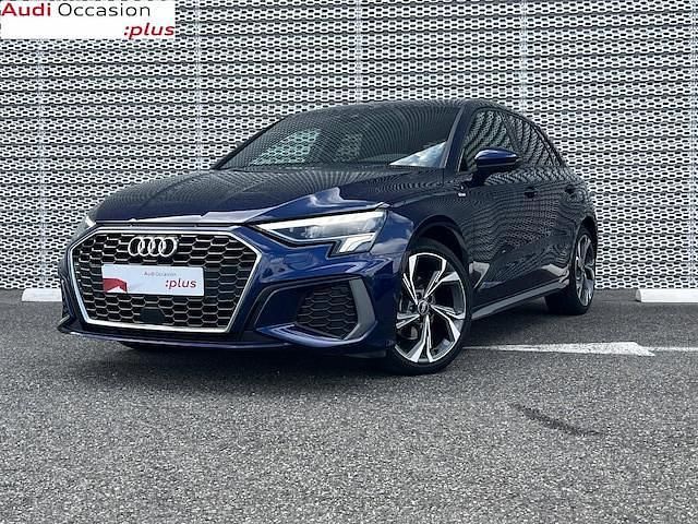 Bleu navarre métallisé Utilisé 2022 Audi A3 S-Line | 29 990 € (Prix juste) - Image 1/4
