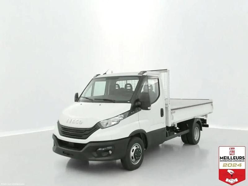 Blanc Nouvelle 2025 Iveco Daily Van | 67 544 € (Prix cher) - Image 1/4