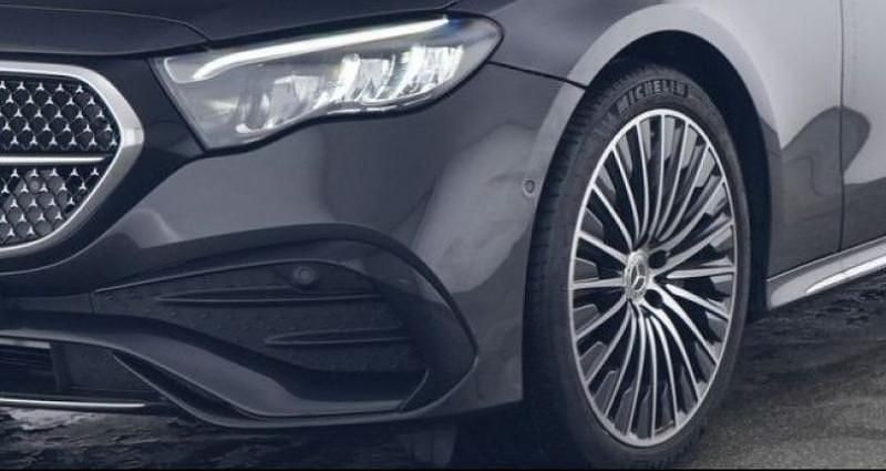 Noir Utilisé 2024 Mercedes E300 AMG line Berline | 68 990 € - Image 1/4