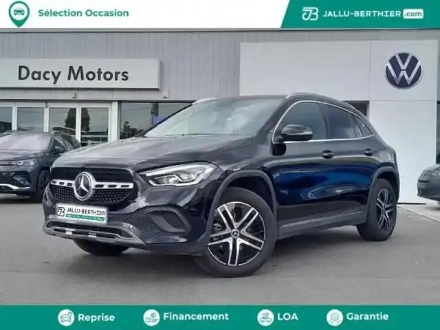 Noir Occasion 2021 Mercedes GLA200 Progressive SUV | 28 989 € (Bon prix) - Image 1/4