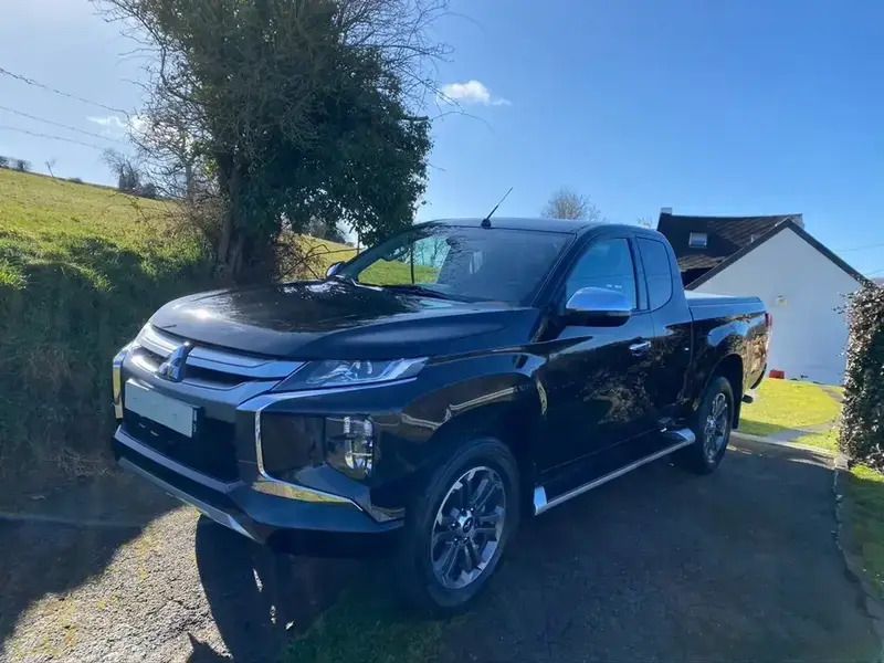 Noir Utilisé 2021 Mitsubishi L200 Pick-up | 28 000 € (Bon prix) - Image 1/2