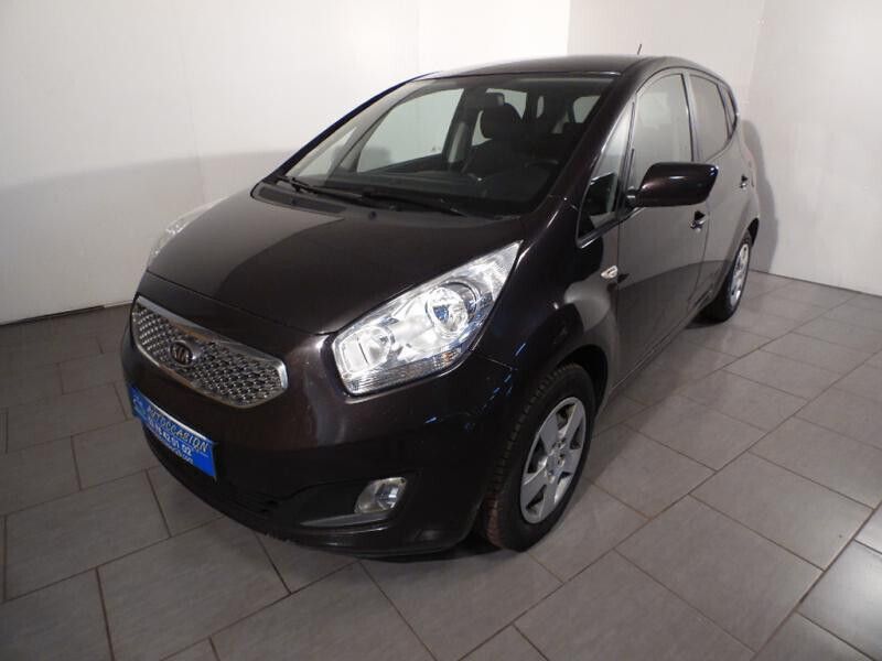 Noir Utilisé 2010 Kia Venga Active Citadine | 8 490 € - Image 1/4