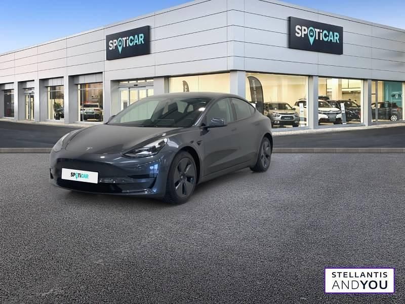 Utilisé 2022 Tesla Model 3 Standard Range Berline | 29 289 € - Image 1/4