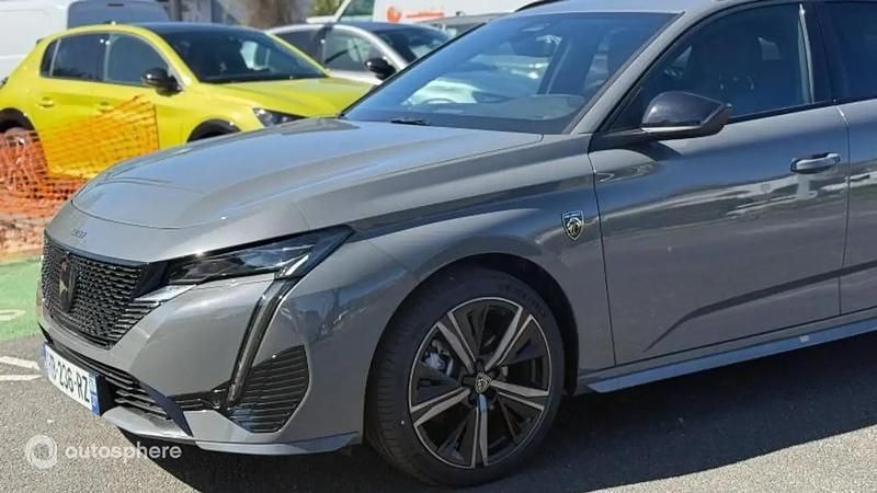 Gris Utilisé 2025 Peugeot 308 GT Break | 32 190 € - Image 1/4