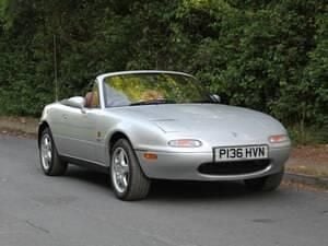 Argent Occasion 1970 Mazda MX5 Cabriolet | 14 899 € - Image 1/4