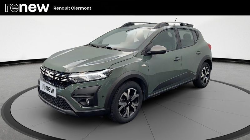 Gris Utilisé 2023 Dacia Sandero Expression Citadine | 16 990 € (Prix assez cher) - Image 1/4