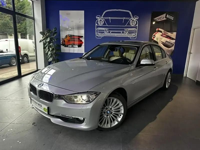 Gris Utilisé 2012 BMW 328 Luxury Line Berline | 18 990 € - Image 1/4