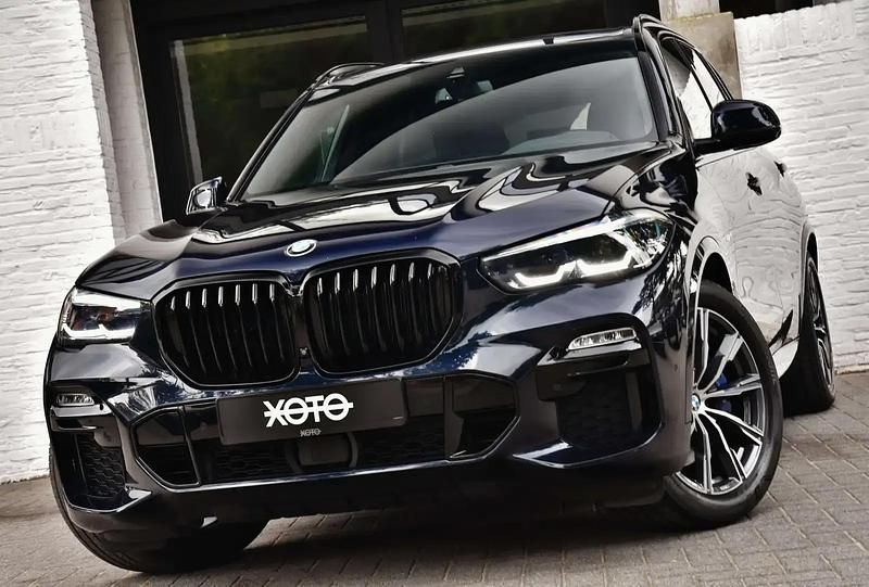 Noir Utilisé 2021 BMW X5 M Sport SUV | 49 950 € (Prix juste) - Image 1/4