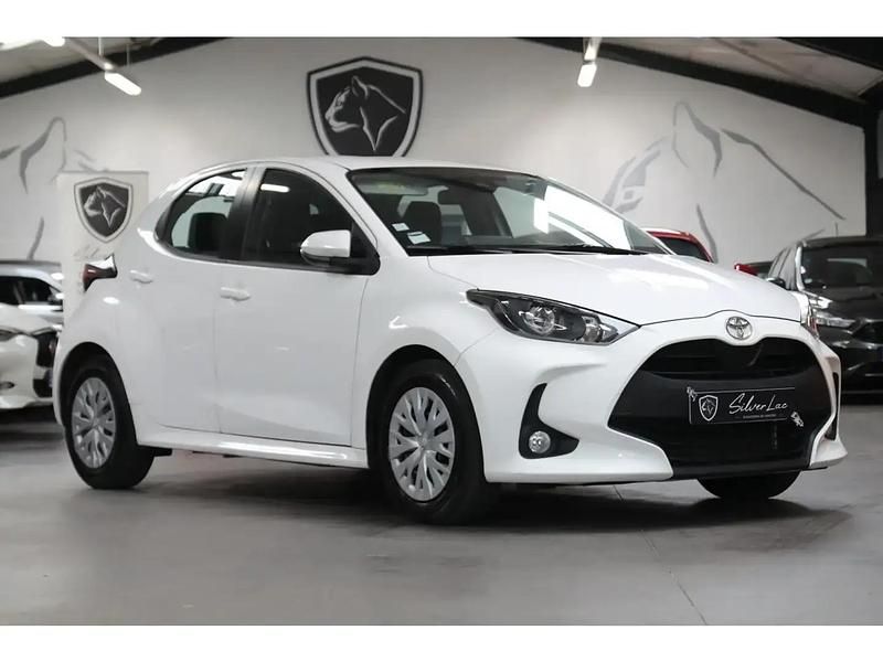 Blanc Occasion 2021 Toyota Yaris Berline | 15 490 € (Prix juste) - Image 1/4