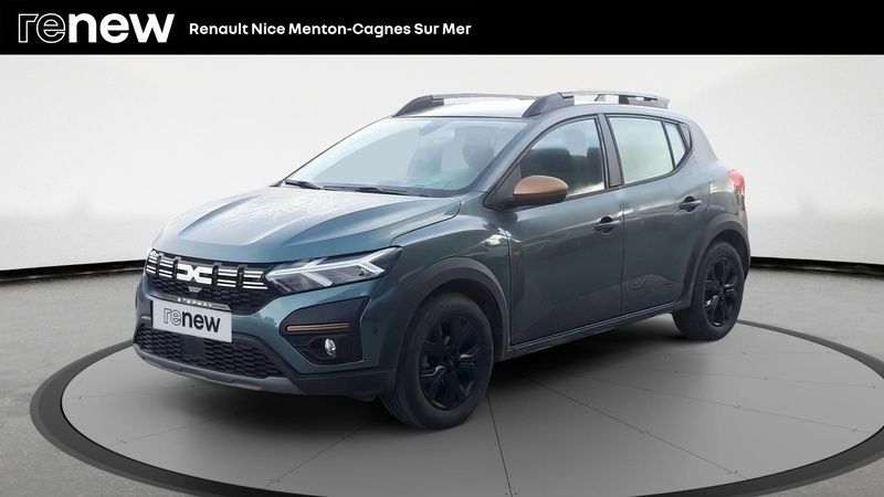 Gris Utilisé 2024 Dacia Sandero Citadine | 16 999 € (Prix juste) - Image 1/3