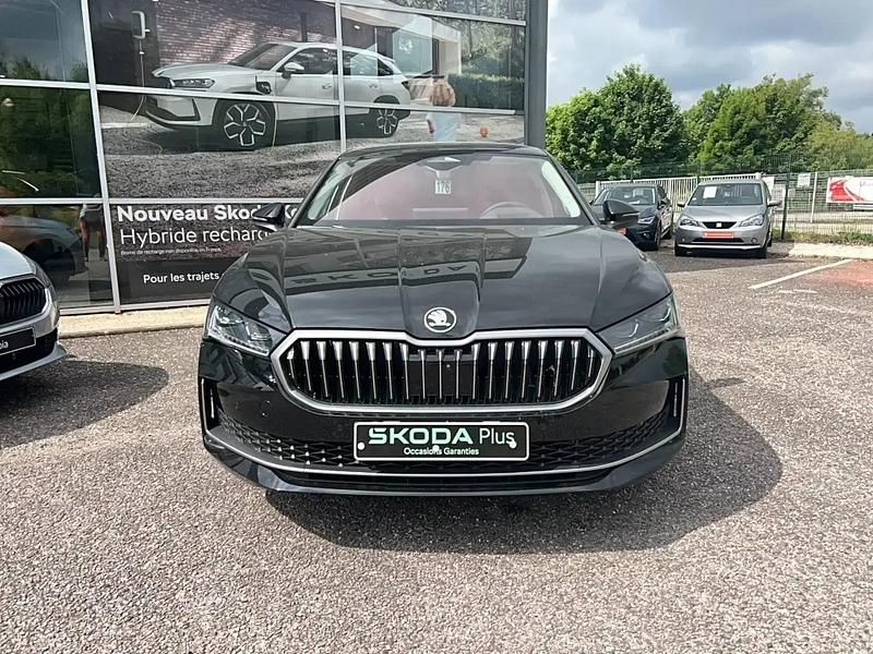 Noir Utilisé 2024 Skoda Superb Berline | 48 990 € - Image 1/4