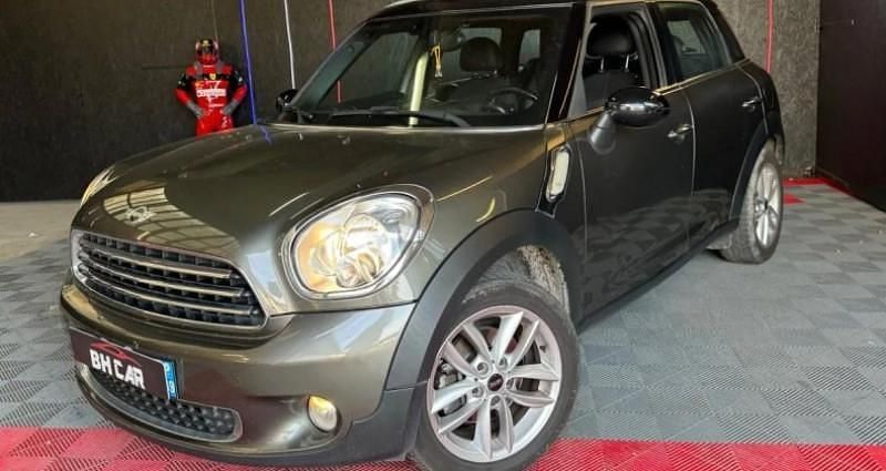 Utilisé 2015 Mini Cooper Countryman SUV | 9 999 € - Image 1/4