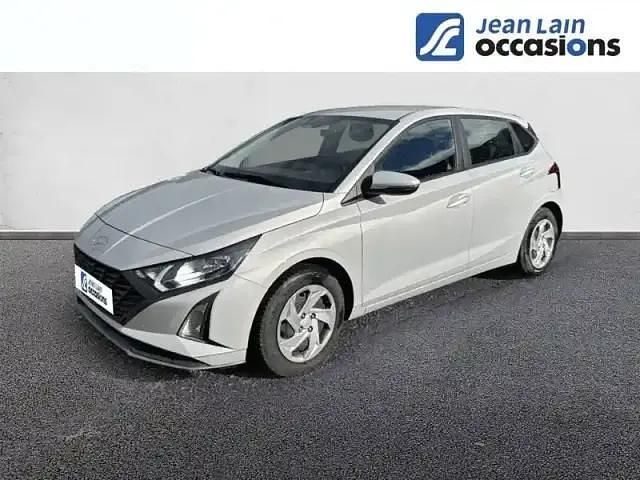 Gris Occasion 2024 Hyundai i20 Berline | 17 290 € (Prix juste) - Image 1/4