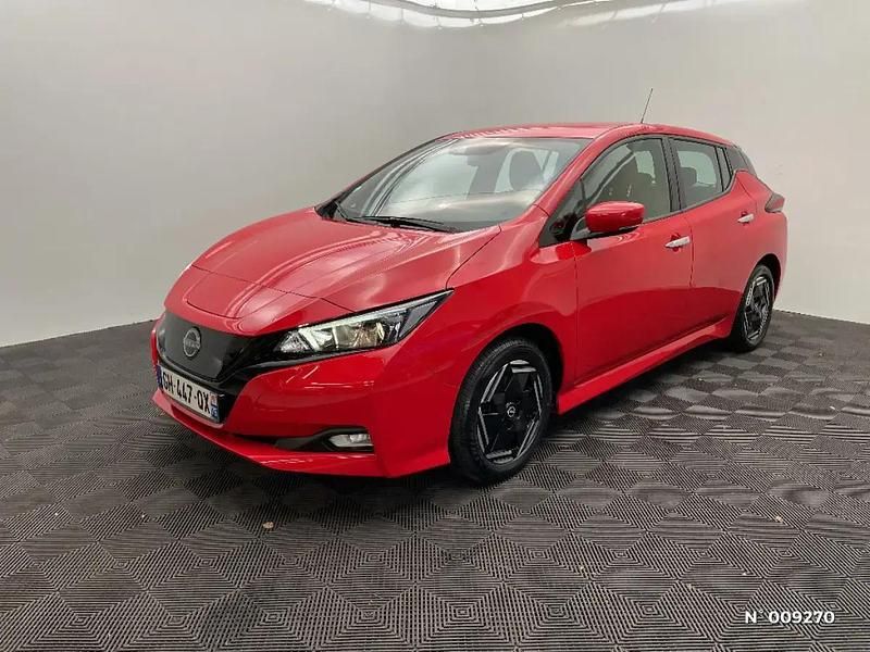 Rouge Utilisé 2022 Nissan Leaf Acenta Citadine | 15 990 € (Prix juste) - Image 1/4