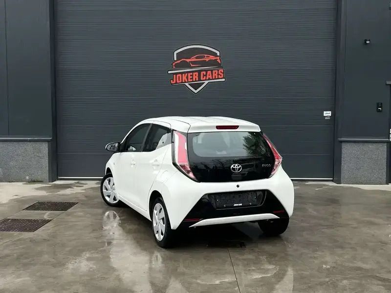 Image 2/4
