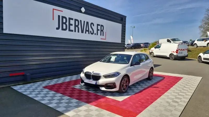 Blanc Utilisé 2021 BMW 116 Sport Line Citadine | 19 990 € (Prix juste) - Image 1/4